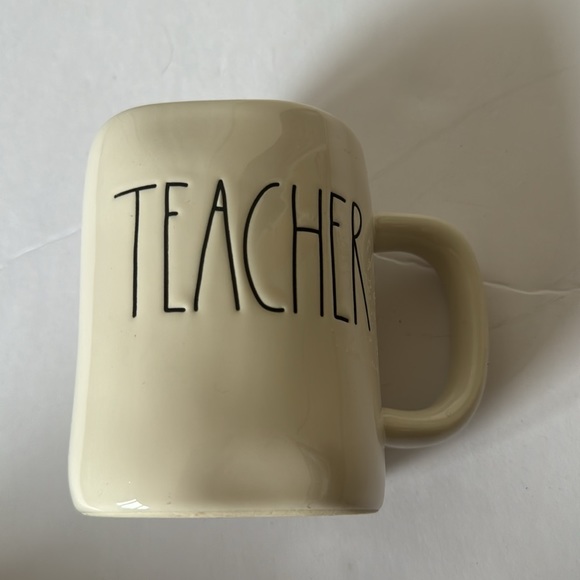 Rae Dunn Teacher mug - Picture 2 of 5
